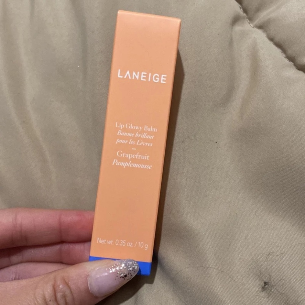 laneige lip glowy balm grapefruit